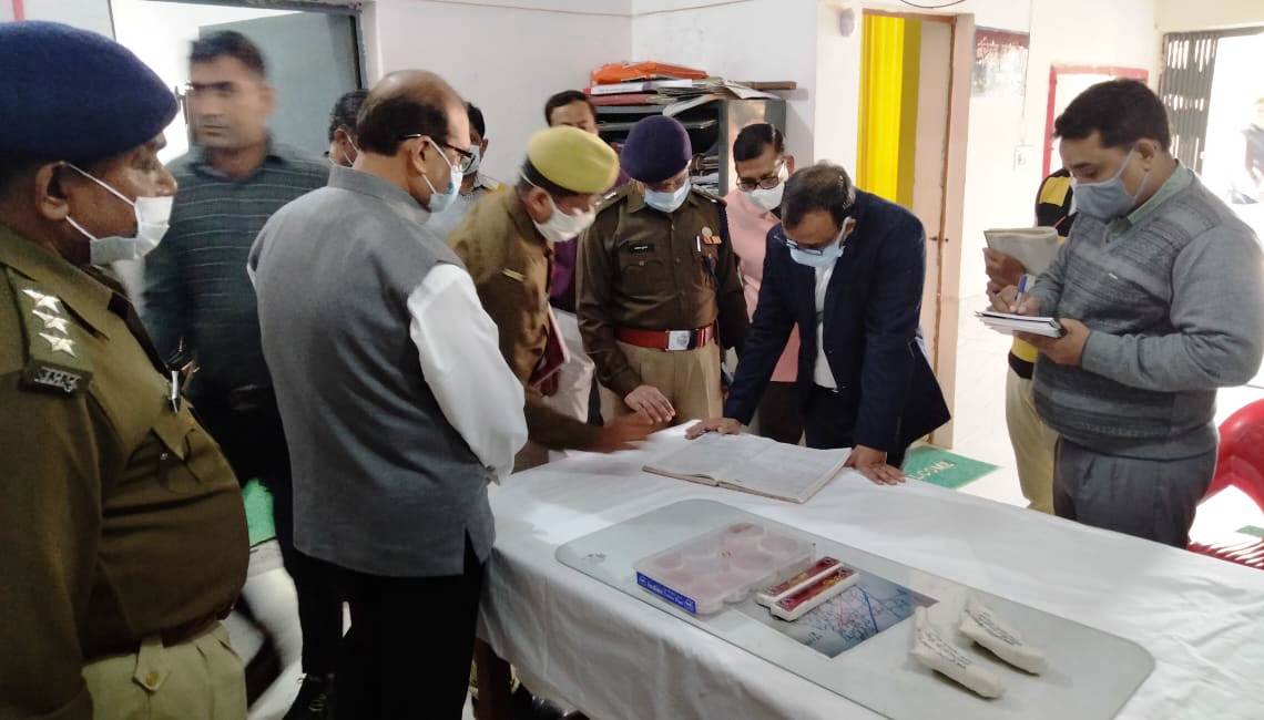 थाने का निरीक्षण