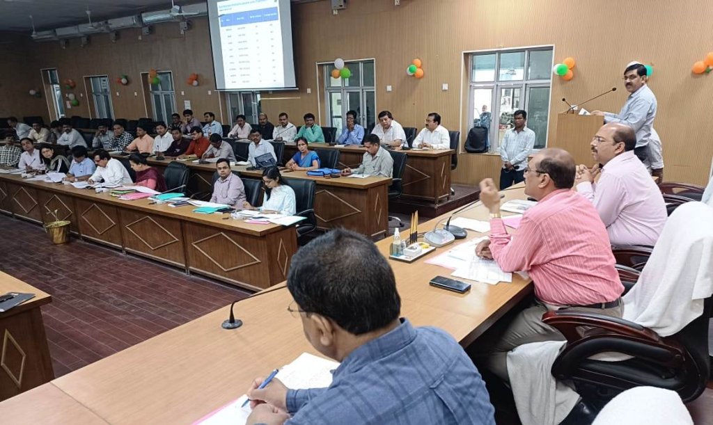 जिला शिक्षा अनुश्रवण समिति की बैठक