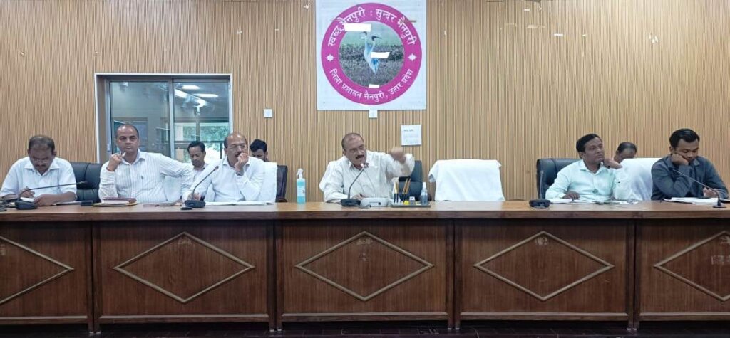पशु चिकित्साधिकारी सेक्रेटरी अपनी.अपनी गौशालाओं का प्रतिदिन भ्रमण कर व्यवस्थाएं देखेंए किसी भी गौशाला में कोई कमी न रहे.अविनाश। 1 गौ संरक्षण समिति की बैठक 2