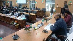 खंड शिक्षाधिकारी निर्धारित मानक के अनुसार विद्यालयों का निरीक्षण करे। 2 बी.एस.ए की बैठक 1