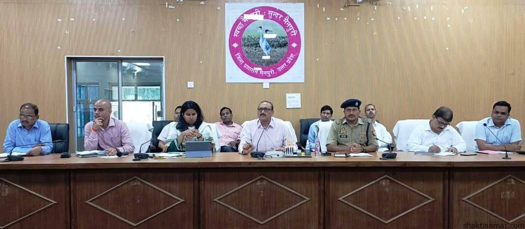 मतगणना की तैयारियों सम्बन्धी बैठक (1)