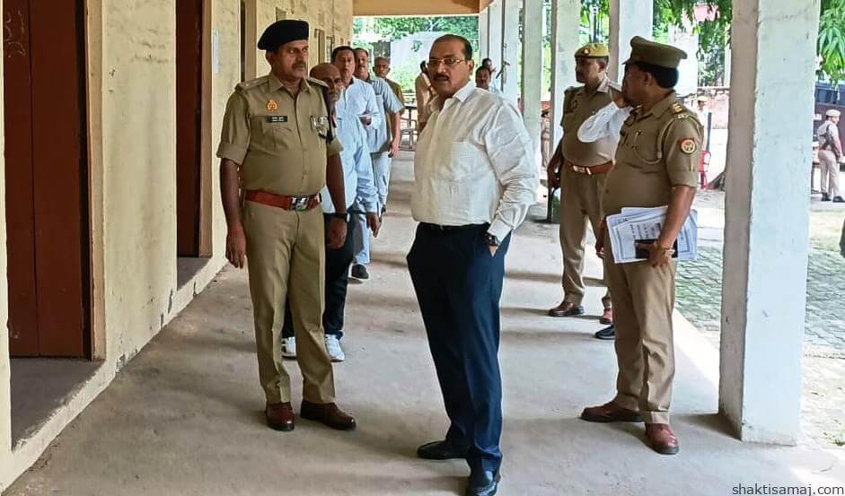 पुलिस परीक्षा केन्द्रों का निरीक्षण (1)