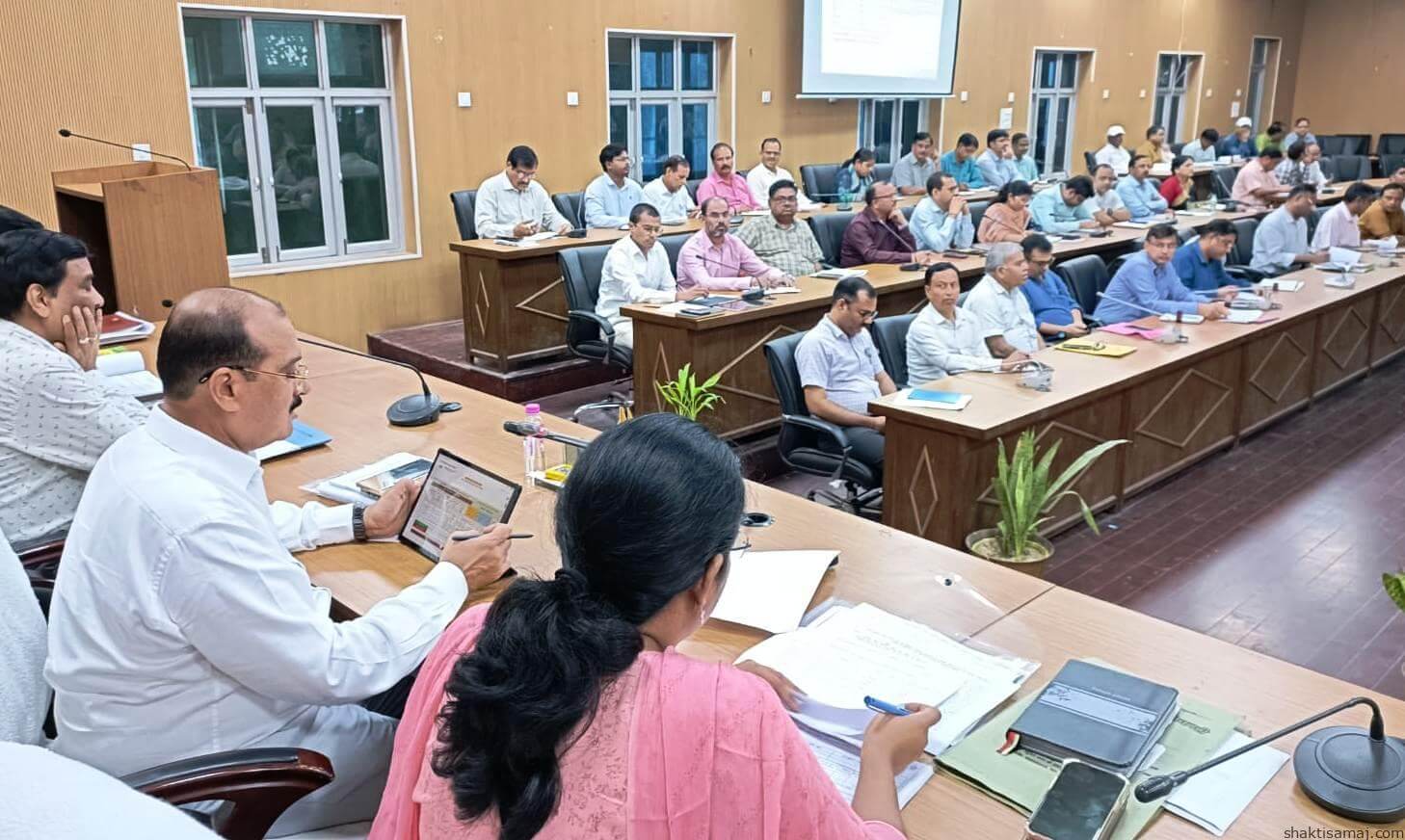 विकास कार्यों की बैठक (3)