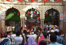 ठाकुर बांके बिहारी कॉरिडोर और सरकारी ट्रस्ट का विरोध क्यों हो रहा है?