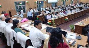 सांसद डिंपल यादव ने जिला विकास समिति की बैठक में विकास योजनाओं की प्रगति की समीक्षा की 1 IMG 20250828 WA0009