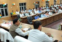 राजस्व लक्ष्य शत-प्रतिशत हासिल करें, ओवरलोडिंग व अवैध वाहनों पर 15 दिन चलेगा विशेष अभियान,जिलाधिकारी।