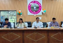 जनगणना कार्य में लापरवाही पर बड़ी कार्रवाई: 06 शिक्षक निलम्बित, 41 शिक्षकों का वेतन तत्काल प्रभाव से रोका गया।