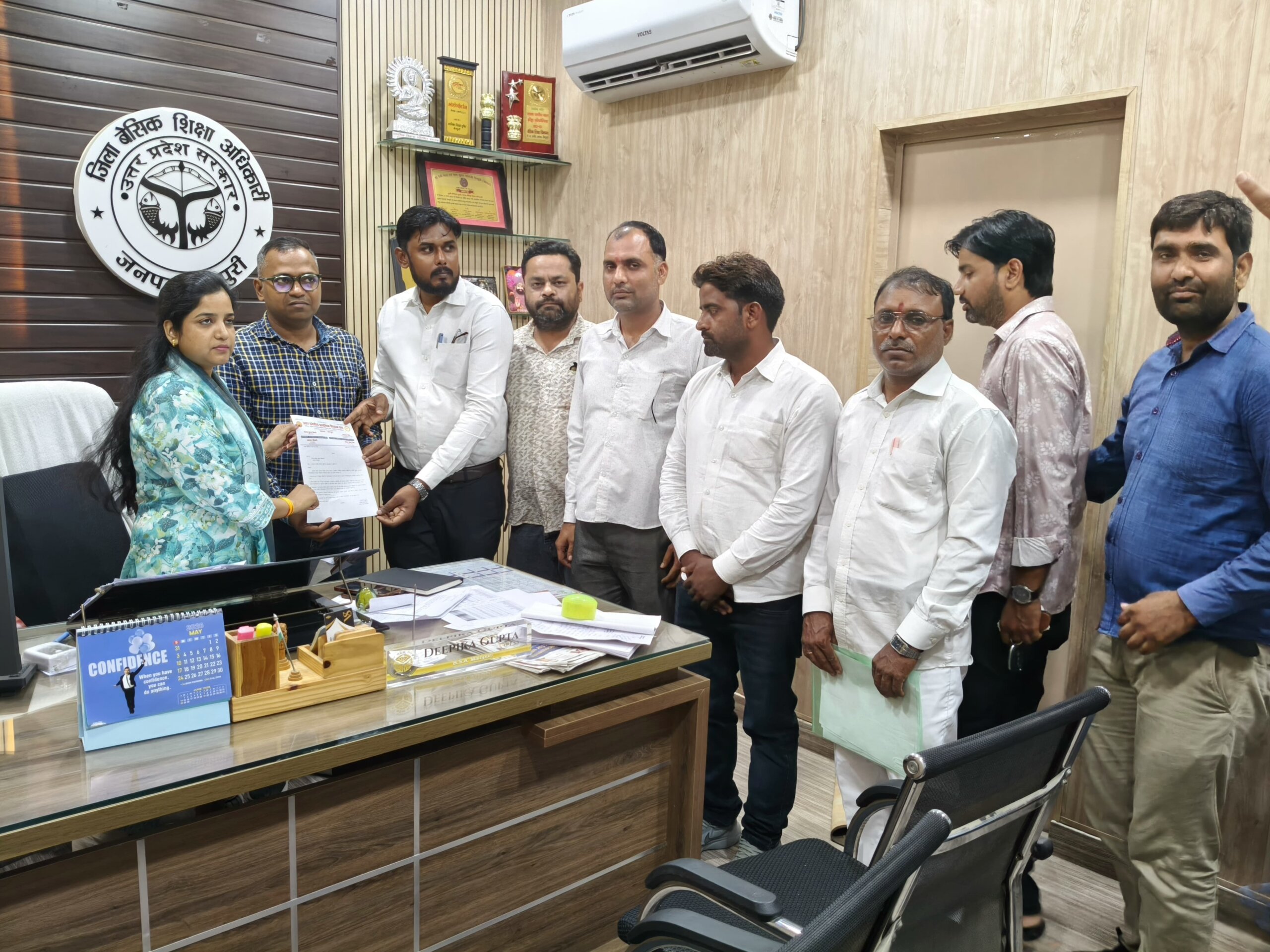 प्राथमिक शिक्षक संघ की मांग, जनगणना कार्य में लगे शिक्षकों को ग्रीष्मावकाश में ड्यूटी के एवज में नियमानुसार मिले उपार्जित अवकाश।