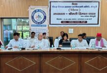 प्रत्येक पात्र व्यक्ति तक पहुंचे योजनाओं का लाभ, जनहित के कार्यों में किसी भी स्तर पर कोताही न बरती जाये- सांसद डिंपल यादव।