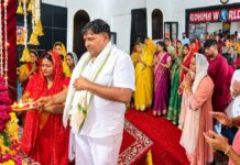 रिद्धिमा वर्ल्ड स्कूल में धूमधाम से मनाया गणेशोत्सव, बप्पा के जयकारों से गूंजा परिसर।