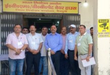 मैनपुरी में EVM-VVPAT की FLC प्रक्रिया पूरी, जिला निर्वाचन अधिकारी ने वेयरहाउस का किया निरीक्षण।