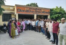 बीएड शिक्षकों के ब्रिज कोर्स में पासिंग मार्क्स की अनिवार्यता खत्म करने की मांग।