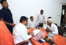 जनशिकायतों के समयबद्ध, गुणवत्तापरक निराकरण शासन की सर्वाेच्च प्राथमिकता, देरी पर होगी कार्रवाई: पर्यटन मंत्री जयवीर सिंह।